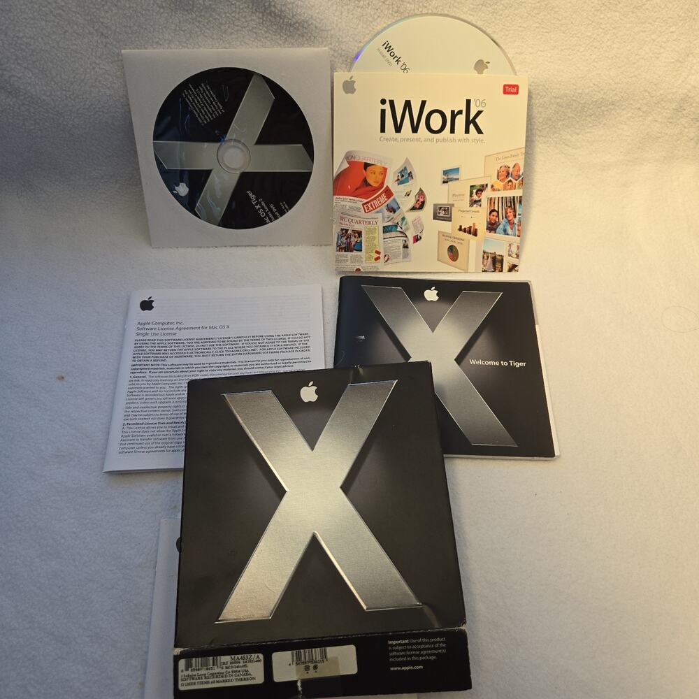 Boxed Apple Mac OS X 10.4 Tiger